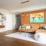 Luxury Seaview Flat Center